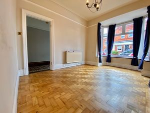 Lounge- click for photo gallery